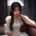 主编林婷，婷婷评测团队负责人，短发职业装，表情专注自信，办公室背景